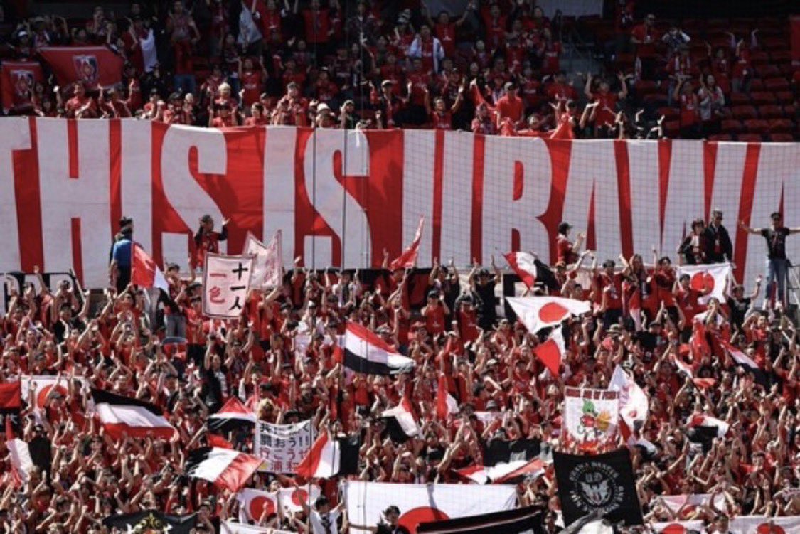 La diferencia entre los europeos y el resto del mundo en este torneo, es que nosotros, “los otros”, festejamos el hecho de ser quienes somos. Festejamos los colores. Festejamos ser de nuestros clubes. Nada más que eso. No se trata de ganar. Al fin y al cabo, los pobres son ellos.