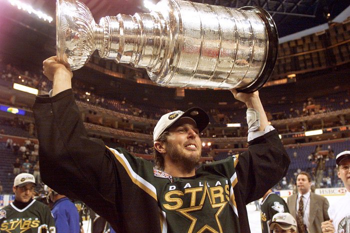 NLPiper83's tweet image. 26 years ago today, the only time I’ve seen one of my two teams hoist Lord Stanley