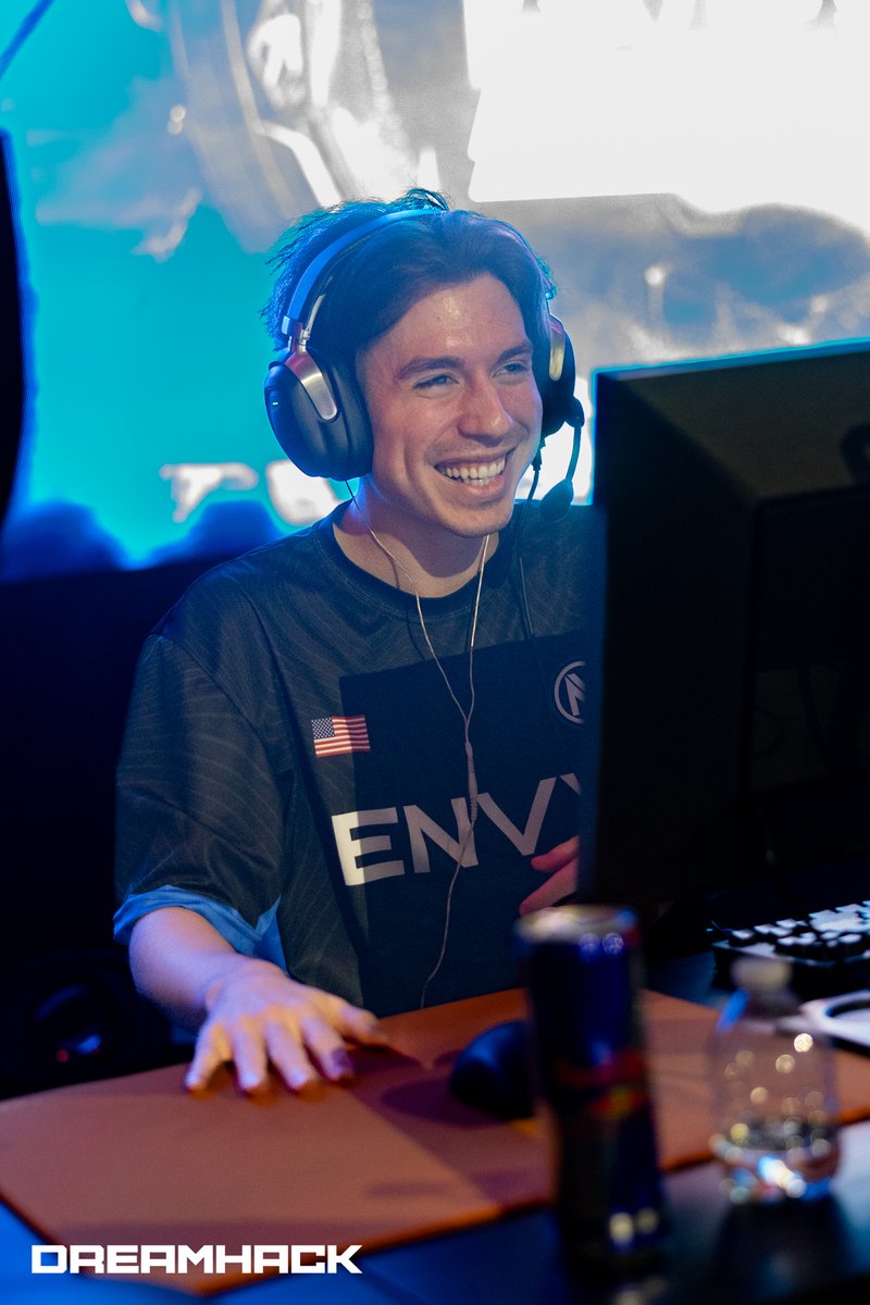 Me before I play ranked twitch.tv/inspire
