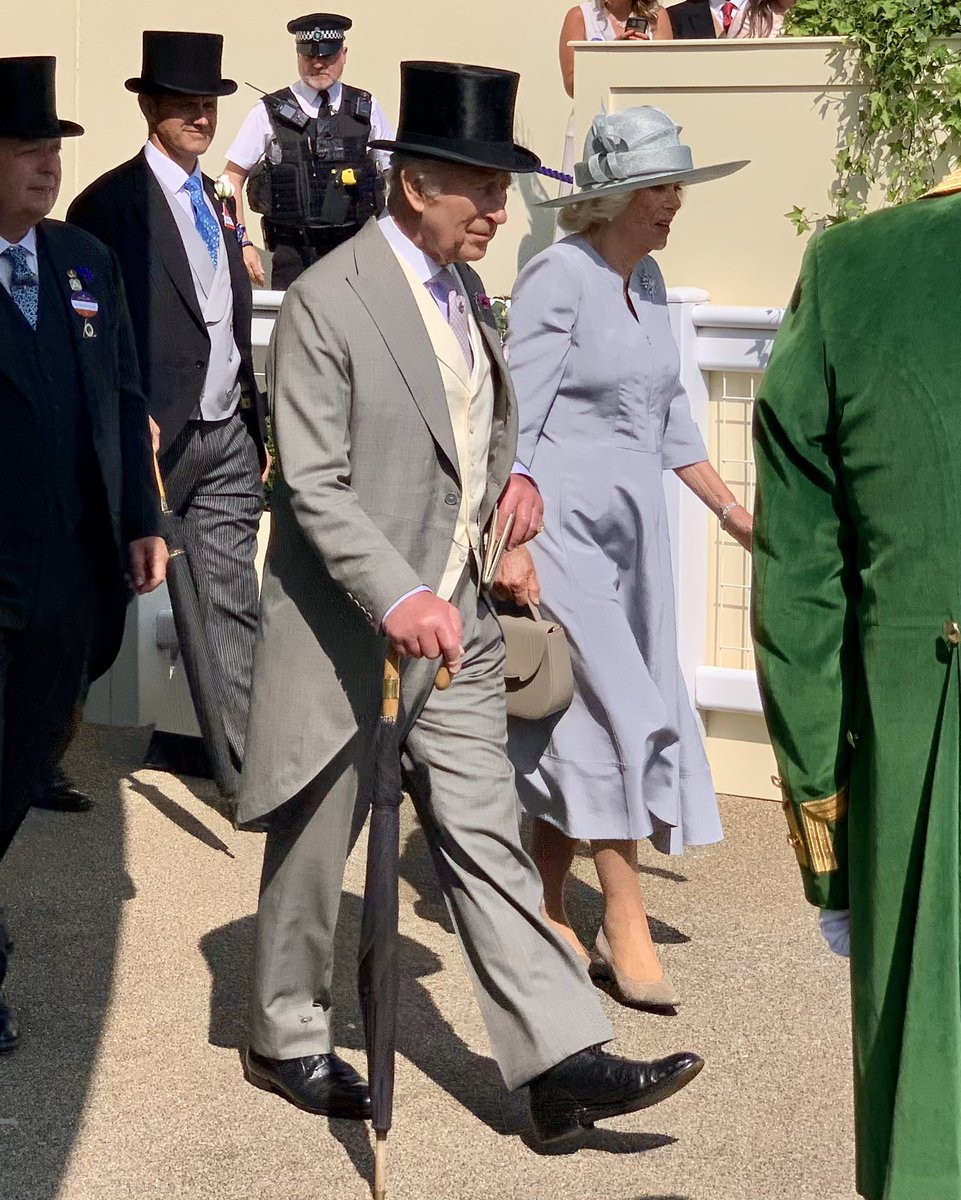 The King and Queen head to the parade ring ahead of the Gold Cup.

#RoyalAscot