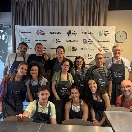 🎗️ En Ágora hablamos con TheMoveMen, una asociación aragonesa que impulsa la investigación, prevención y detección del cáncer, con especial atención al cáncer de próstata.

Conversamos con investigadores y periodistas sobre la importancia de visibilizar la enfermedad y cuidar a