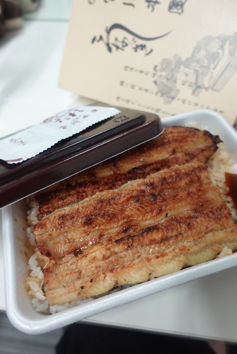 本日もご観劇いただき、
誠にありがとうございました⭐︎

見に来てくれて本当に心強い！
グッズもたくさんゲットしてくれて
本当にありがとう😭😭😭

明日も2公演、
どうぞよろしくお願いいたします！！

"パワー！！！🏋️"笑
#ろくでなしコーラス2025