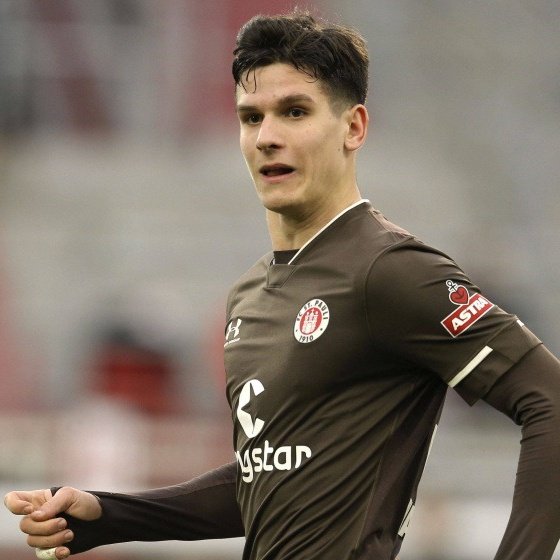 🚨🆕 #RangerFC 🇭🇷 #TransferNews 
Rangers FC are tracking Igor Matanović.

💰 Despite a 2029 deal, he could be available for ~€5M — well below his €10M valuation. Frankfurt open to suitable offers.