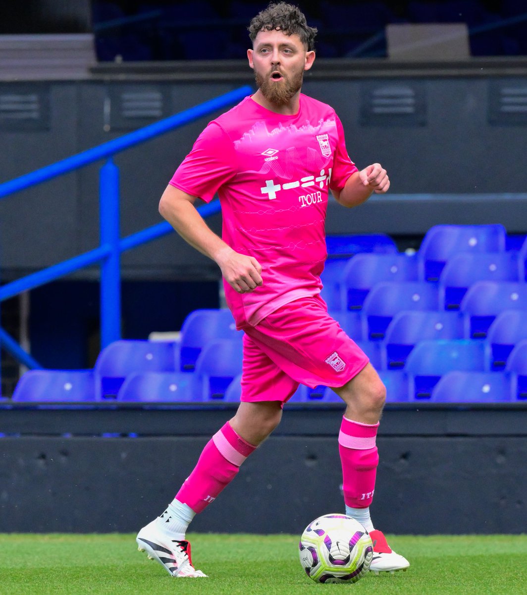 NPrentice91's tweet image. Unbelievable experience to play at Portman Road ⚽🚜 Legs in bits, well worth it and a win always helps 🙌🏻 #ITFC