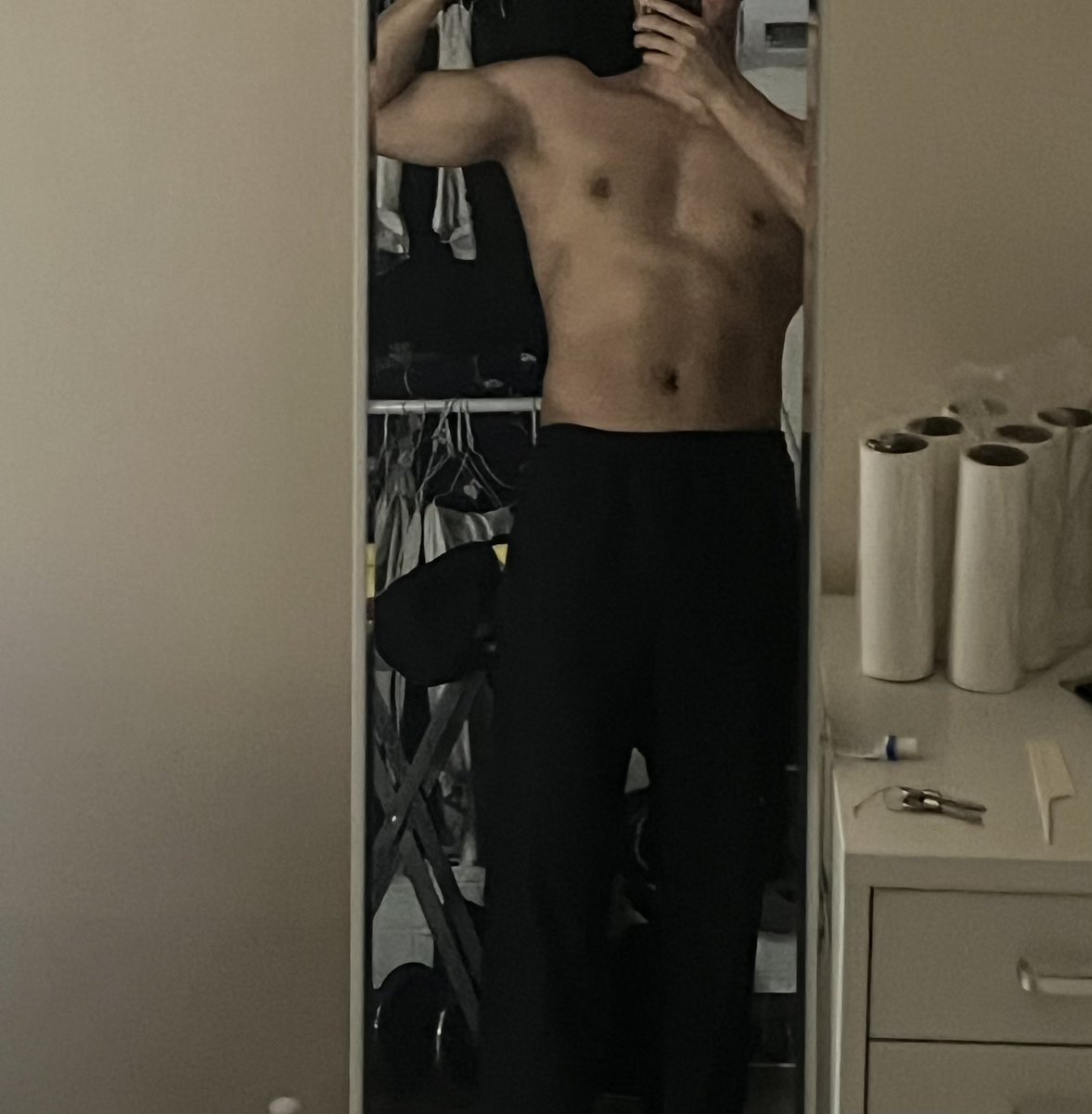 지금 남둘 2:1 쓰리썸 할 여자 디엠주세요 
서울