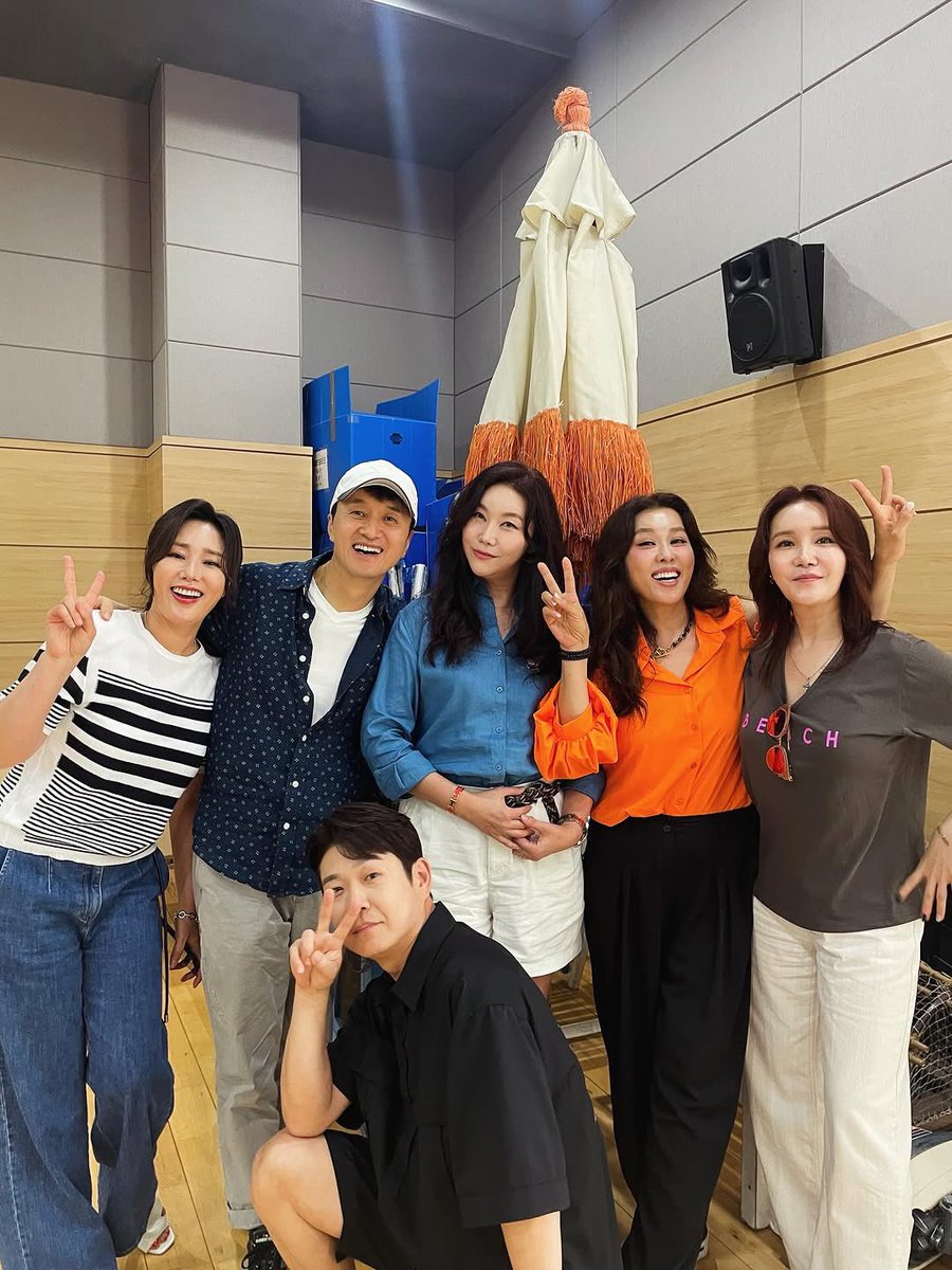 오늘 맘먀 상견례 했대 여름이 오고있어! 🌊