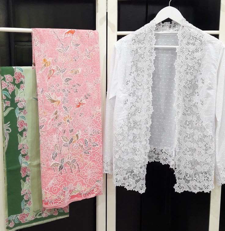 venusianruby's tweet photo. literally a dream wedding &amp; all of the bridesmaids outfit is just perfect jd keinget moodboard akuu https://t.co/ab6RGlEs1V