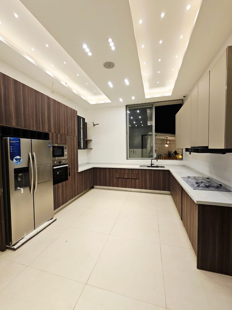 GodwyneGreg007's tweet image. CONTEMPORARY GRANDEUR IN OSAPA LONDON, LEKKI
₦1.68 Billion | 5 Bed | 5.5 Bath | Detached Duplex

Experience luxury redefined in this newly built masterpiece, nestled in the heart of Lekki.
Calls/WhatsApp: +2348034517564
#RealEstate #osapalondon #luxuryproperty