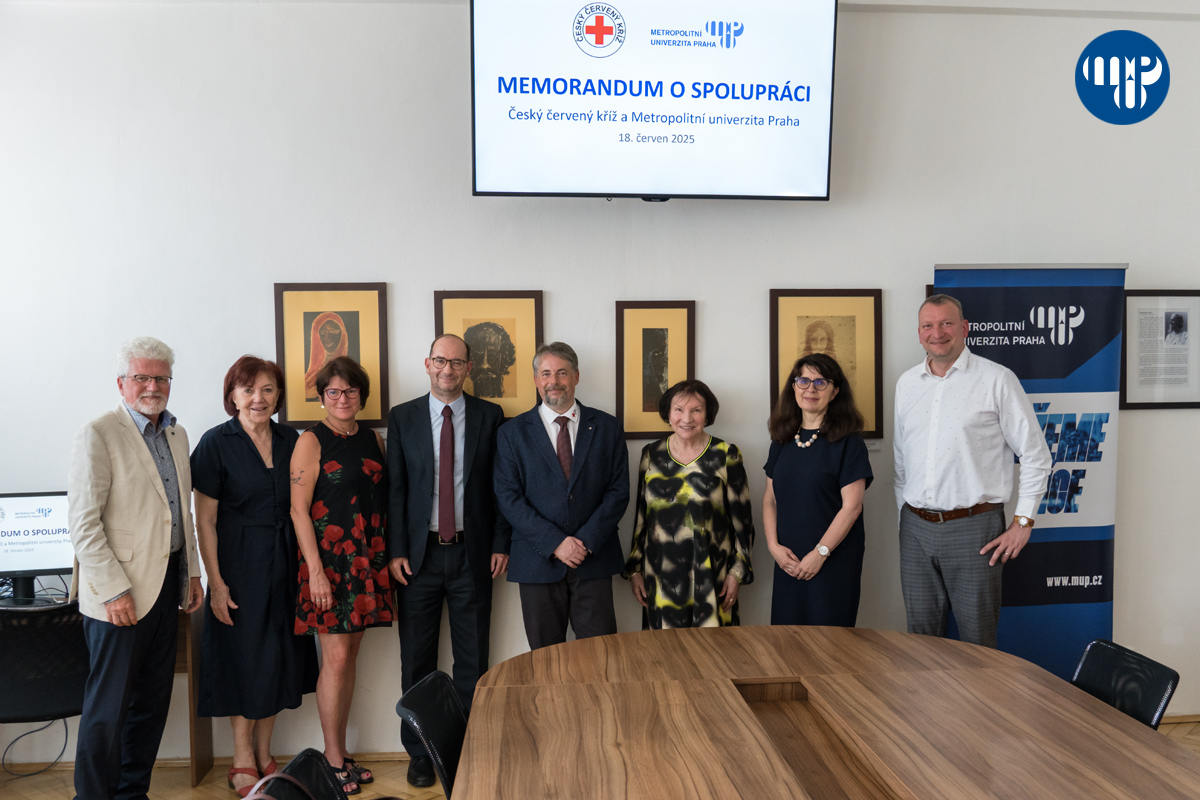 Metropolitní univerzita Praha (@univerzitamup) on Twitter photo MUP a Český červený kříž uzavřeli memorandum o spolupráci, které stvrzuje společný závazek přispívat ke společensky prospěšným aktivitám, rozvoji dobrovolnictví a vzdělávání v oblasti humanitárních a sociálních činností: 1url.cz/FJHOm <a href="/CCK_Tweetuje/">Cesky cerveny kriz</a> MUP a Český červený kříž uzavřeli memorandum o spolupráci, které stvrzuje společný závazek přispívat ke společensky prospěšným aktivitám, rozvoji dobrovolnictví a vzdělávání v oblasti humanitárních a sociálních činností: 1url.cz/FJHOm <a href="/CCK_Tweetuje/">Cesky cerveny kriz</a>