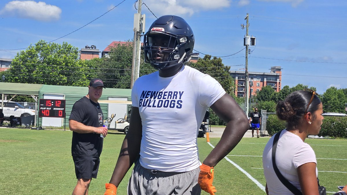 Lou Bezjak (@louatthestate) on Twitter photo Shane Beamer and Shawn Elliott taking in <a href="/NewberryHS_FB/">Newberry High Football</a> game now and watching #Gamecocks commit, Newberry TE Jamel Howse Shane Beamer and Shawn Elliott taking in <a href="/NewberryHS_FB/">Newberry High Football</a> game now and watching #Gamecocks commit, Newberry TE Jamel Howse