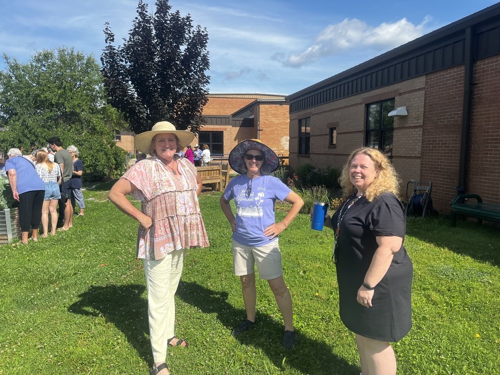 🌿 We were thrilled to welcome members of the French Broad Gardeners to campus this morning! Their visit was filled with smiles, great conversation, and a generous contribution that will help our school continue to grow - literally! 🌸🌱