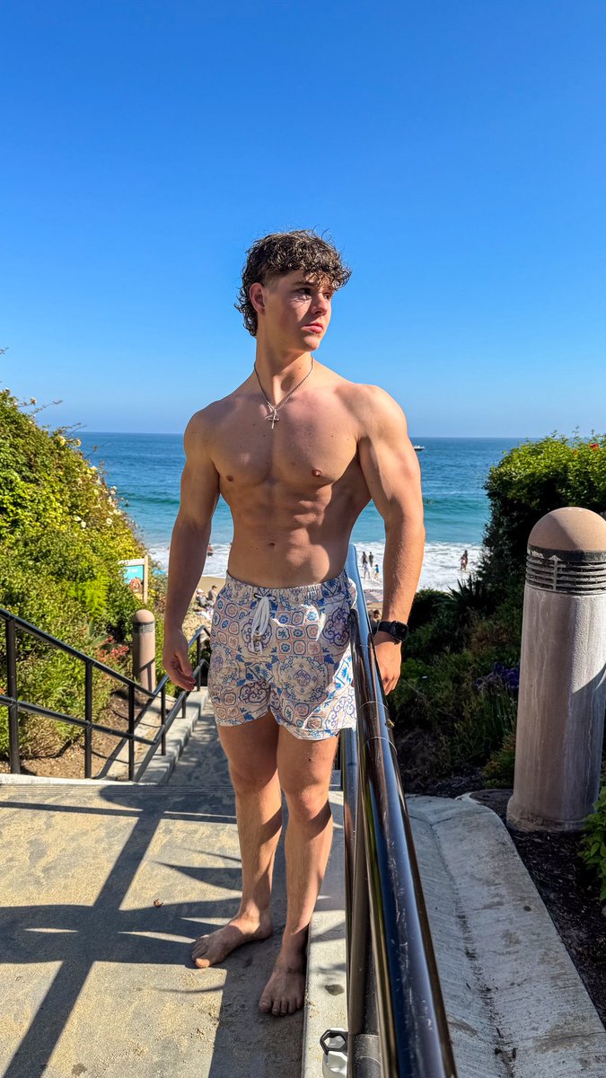 Casey Kelly tweet media