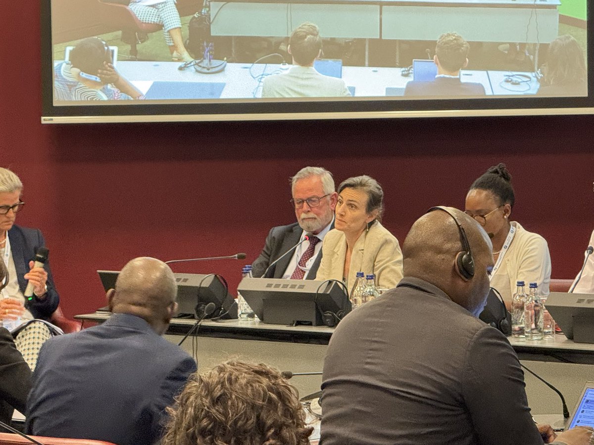 ISUCCM's tweet image. There is an imperative for all to speak up regarding the threat to #IHL norms - @CDroegeICRC @ #MineBanIM side event “Backsliding on Humanity: What treaty withdrawals mean for global humanitarian norms”