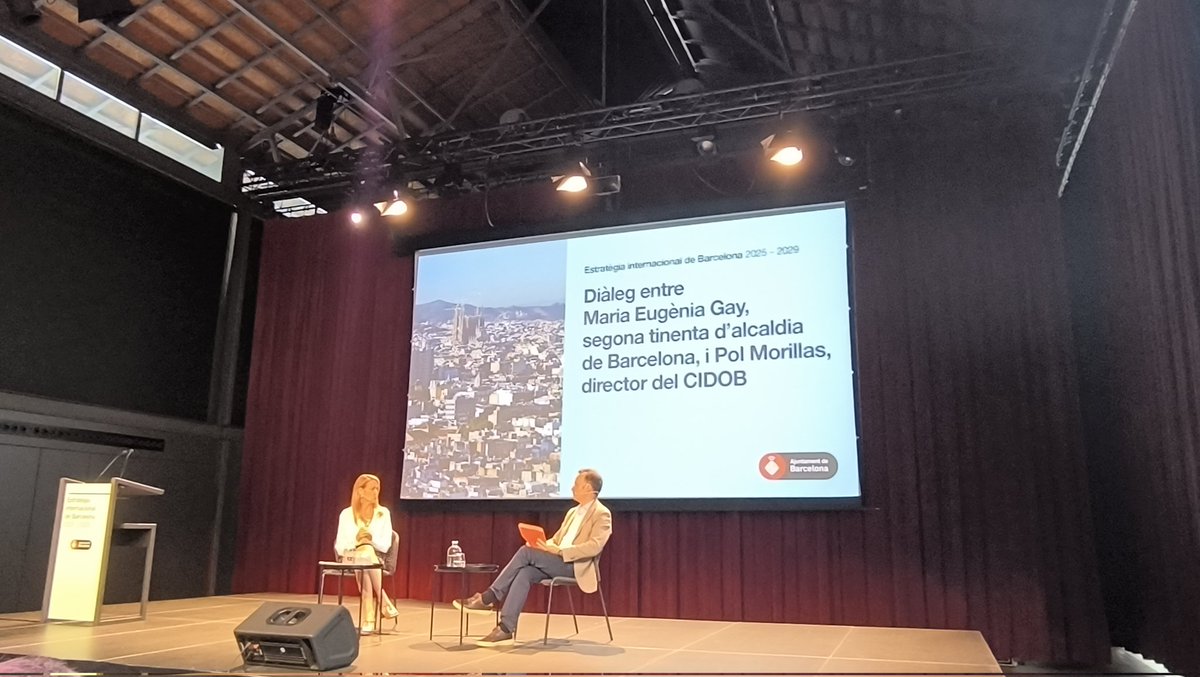 Represento <a href="/MedCities/">MedCities</a> en l'acte de <a href="/bcn_ajuntament/">Ajuntament de Barcelona</a> on presenta l'Estratègia Internacional de Barcelona 25-29. L'Ajuntament de Barcelona és fundador indispensable de la nostra xarxa de 81 ajuntaments i àrees metropolitanes de la Mediterrània. Capital de país i regió mediterrània.