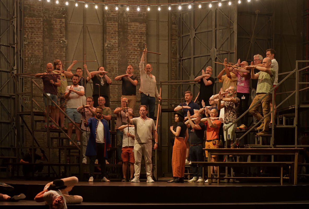 Opéra-Comique (@opera_comique) on Twitter photo J-2 avant Faust 👿
Découvrez nos photos de répétitions avant la première ce samedi 21 juin !
📅 Faust | Du 21 juin au 1er juillet sous la direction de <a href="/LouisLangree/">Louis Langrée</a>
👉 opera-comique.com/fr/spectacles/…
📸 © Stefan Brion J-2 avant Faust 👿
Découvrez nos photos de répétitions avant la première ce samedi 21 juin !
📅 Faust | Du 21 juin au 1er juillet sous la direction de <a href="/LouisLangree/">Louis Langrée</a>
👉 opera-comique.com/fr/spectacles/…
📸 © Stefan Brion