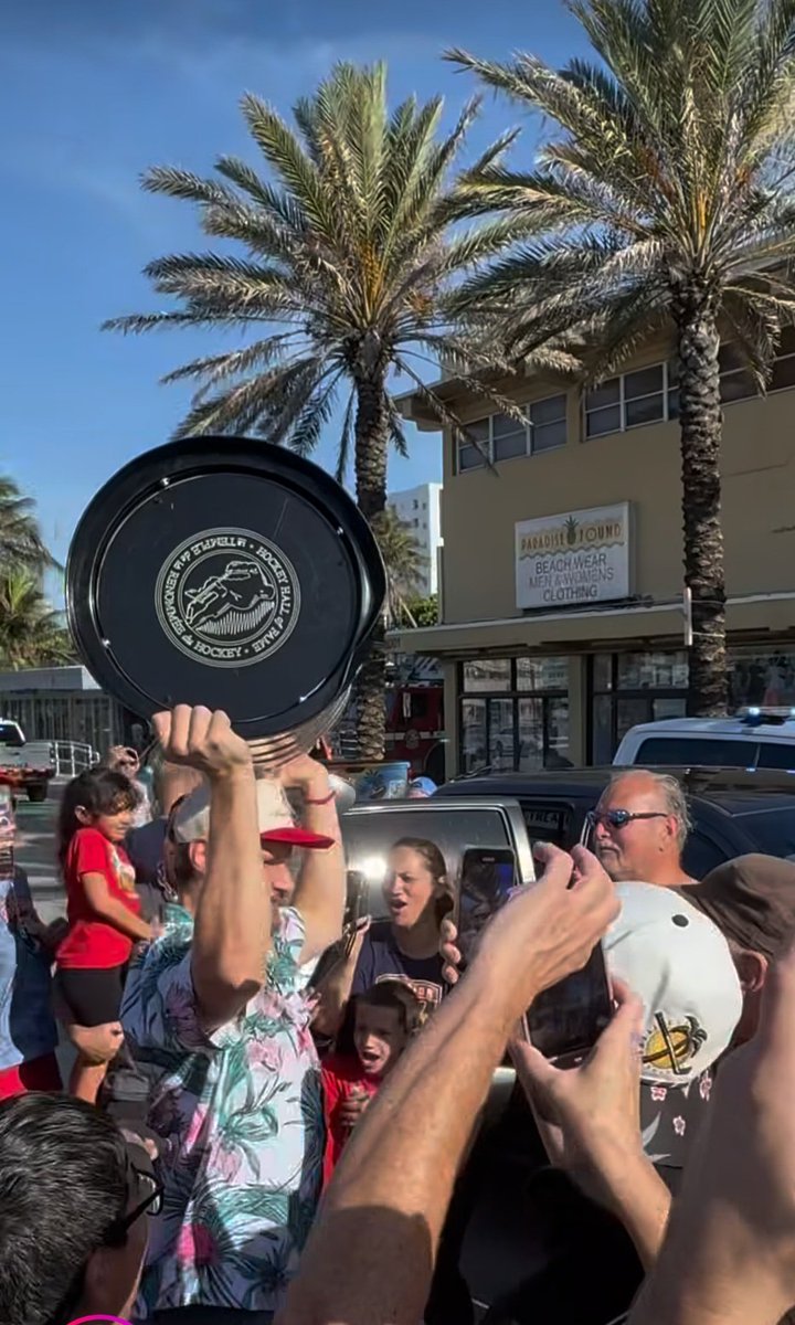 keeperofthecup's tweet image. In an around town the day after winning the #StanleyCup @FlaPanthers @HockeyHallFame @NHL