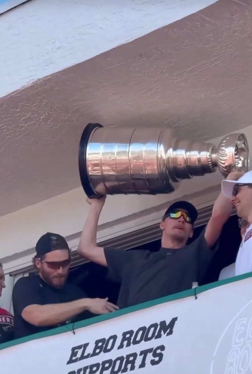 keeperofthecup's tweet image. In an around town the day after winning the #StanleyCup @FlaPanthers @HockeyHallFame @NHL
