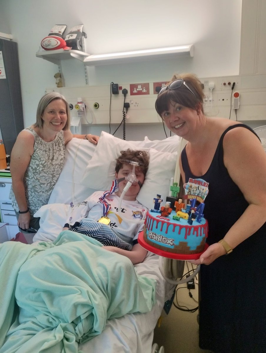 Happy 14th Birthday Kyle 💙 will / can someone PLEASE HELP Kyle’s family find a suitable adapted property to live 🙏🙏 Suffering from MND at such a young age is unbearable to see 🤞