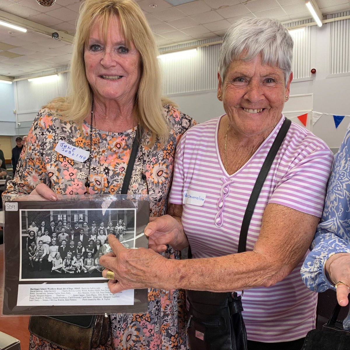 LBTHArchives's tweet image. We were delighted to run our Local History stall at the Friends of Island History Trust Open Day at St Johns Community Centre, Glengall Grove on 17 May.