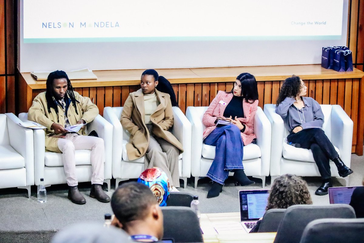 MandelaScience's tweet image. Great dialogue at NMU Business School on Africanising the Science curriculum through multilingualism &amp;amp; indigenous knowledge. Thank you Dr Nomalungelo Ngubane (UFS) for your insights. Together we shape inclusive, relevant education! 🌍 #nmuscience #africanisation #mandelauni