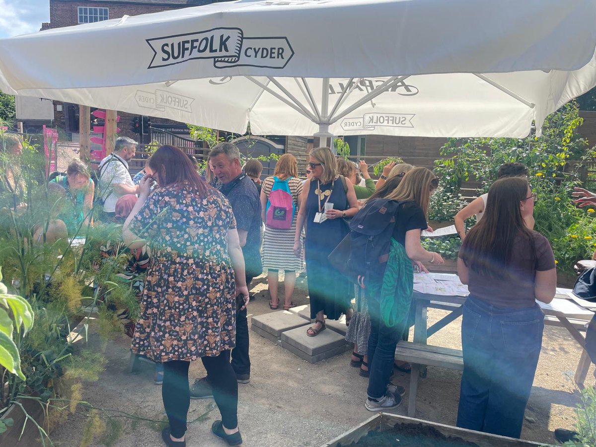 ernestcooktrust's tweet image. Our Learning Team spent two super days at the Nature Connections 2025 Conference in Derby. They shared insights on the OWL Collaboration & joined an expert panel to discuss the value of a whole school approach to nature-based learning. Thanks to @DerbyUni & @NaturalEngland!