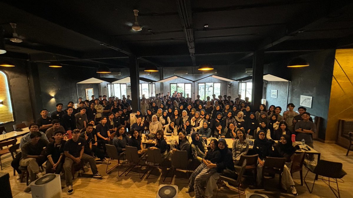 vernonsipil's tweet photo. first meet dtsl 24 bat ya ini https://t.co/4mgY6j1xMO