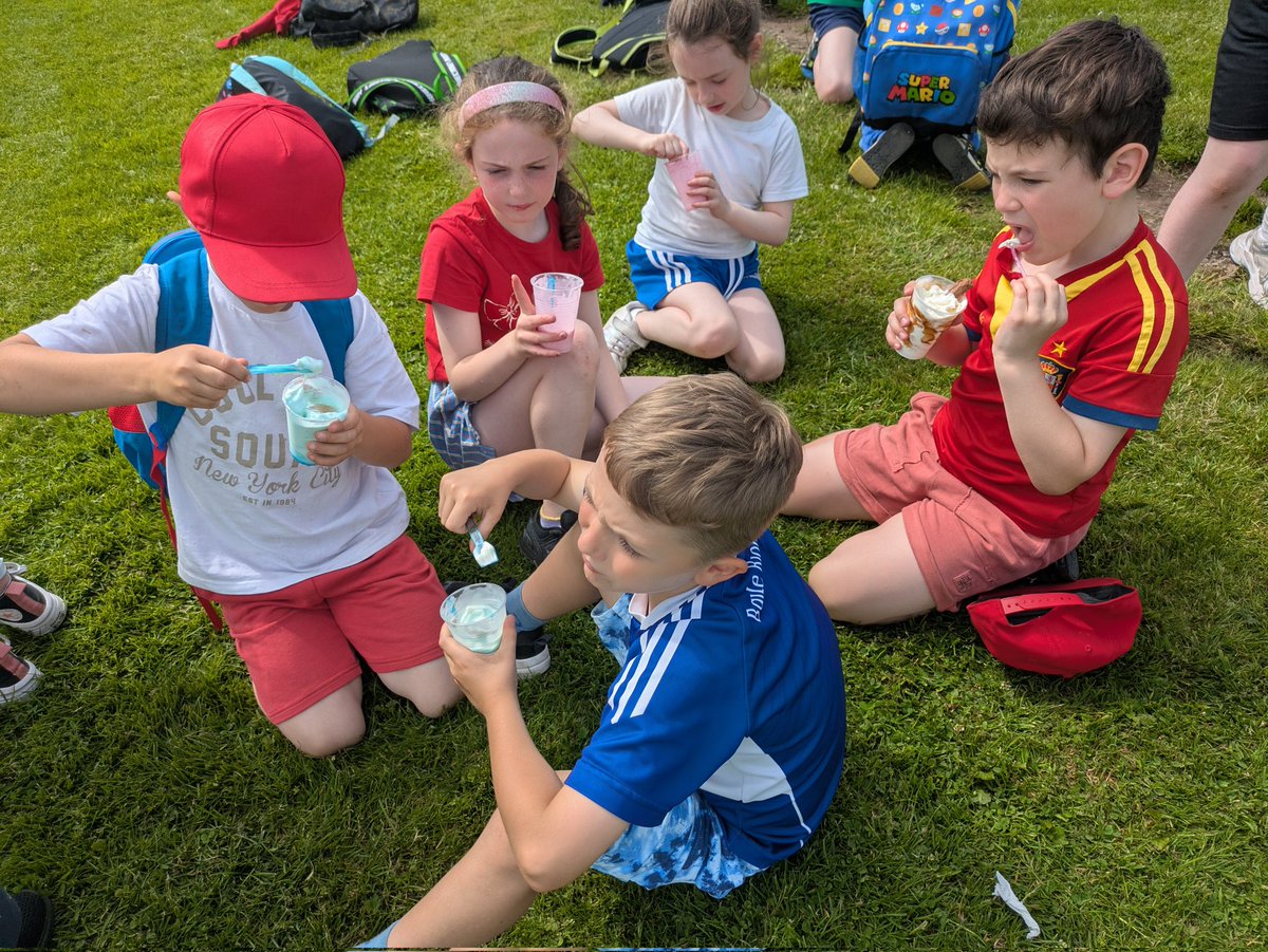 Robertstown National School tweet media