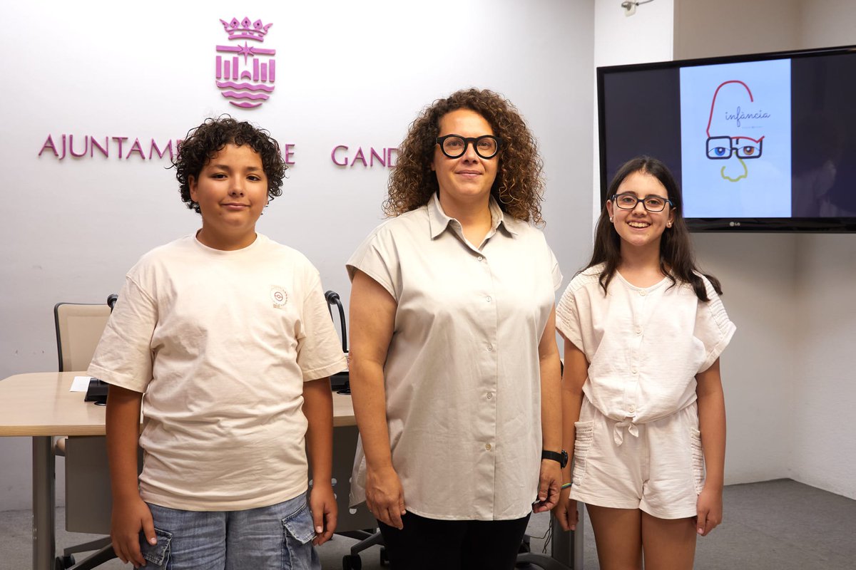 Dissabte donem per tancat el curs 2024-2025 del Consell de la Infància amb les conclusions del programa "La Infància pren el micro" 👧🏽🧑🏼🎙

Serà a les 11:00 h, al saló de Plens.

📸 Natxo Francés