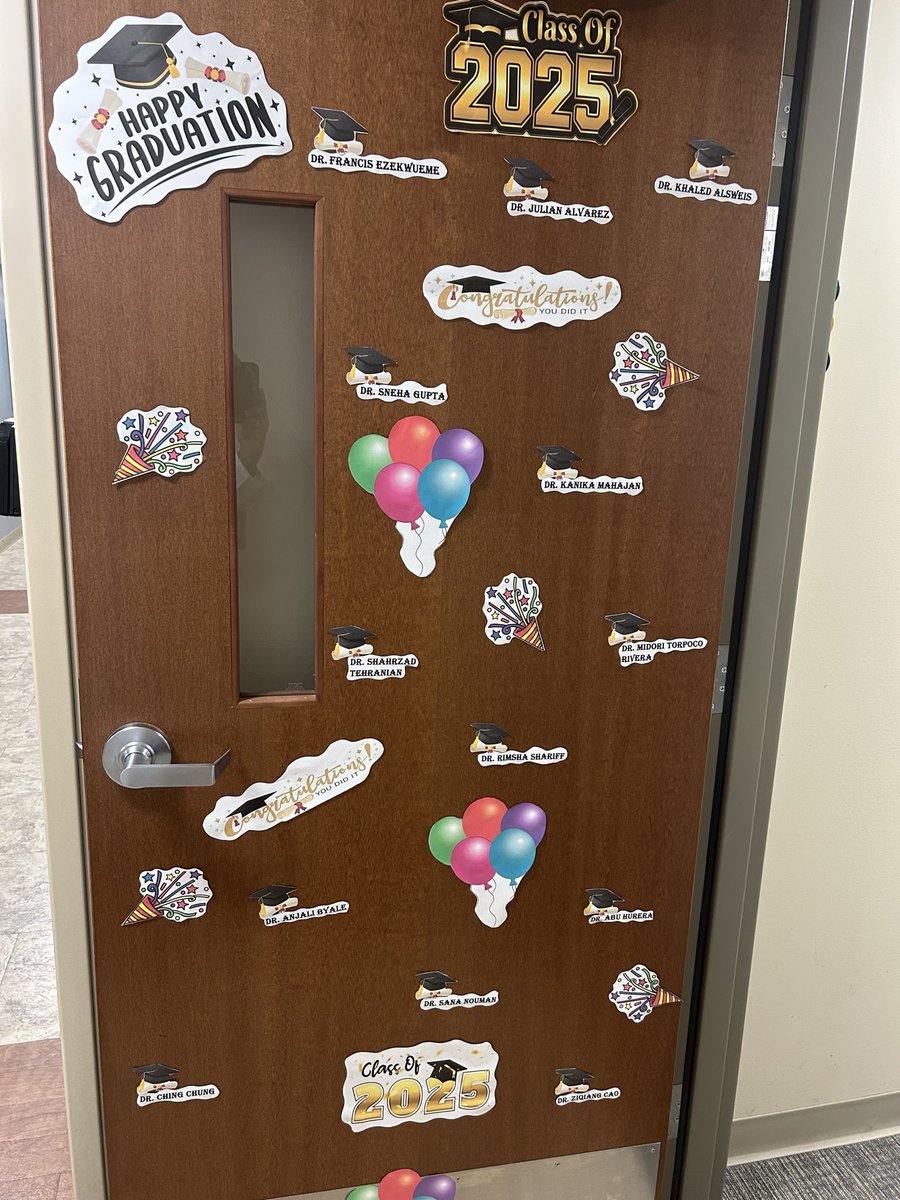 Many thanks to our clinic staff for putting together such a beautiful celebration for our PGY-3s! 🎉🎉🎉
#Class2025 #resident
<a href="/UPMC_RFAC/">UPMC Resident Fellow Association Committee (RFAC)</a>