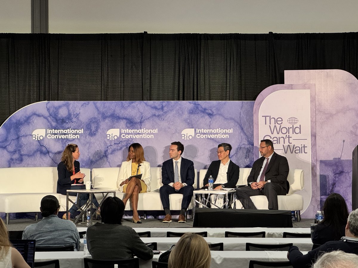 JNJInnovation's tweet image. Today Angela Specht moderated a session at BIO centered around the discussion of what to do when your innovation outpaces regulations in the industry.