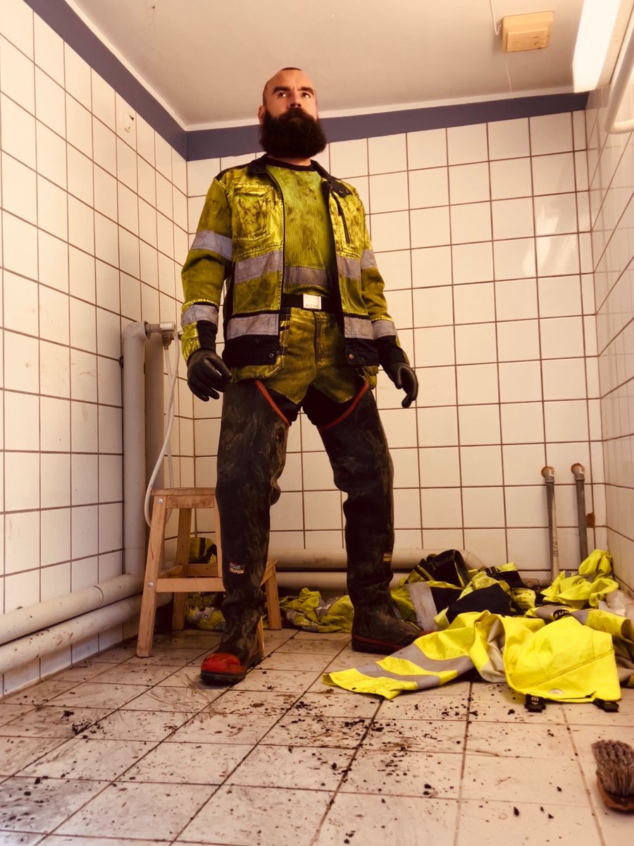 diverpup tweet media