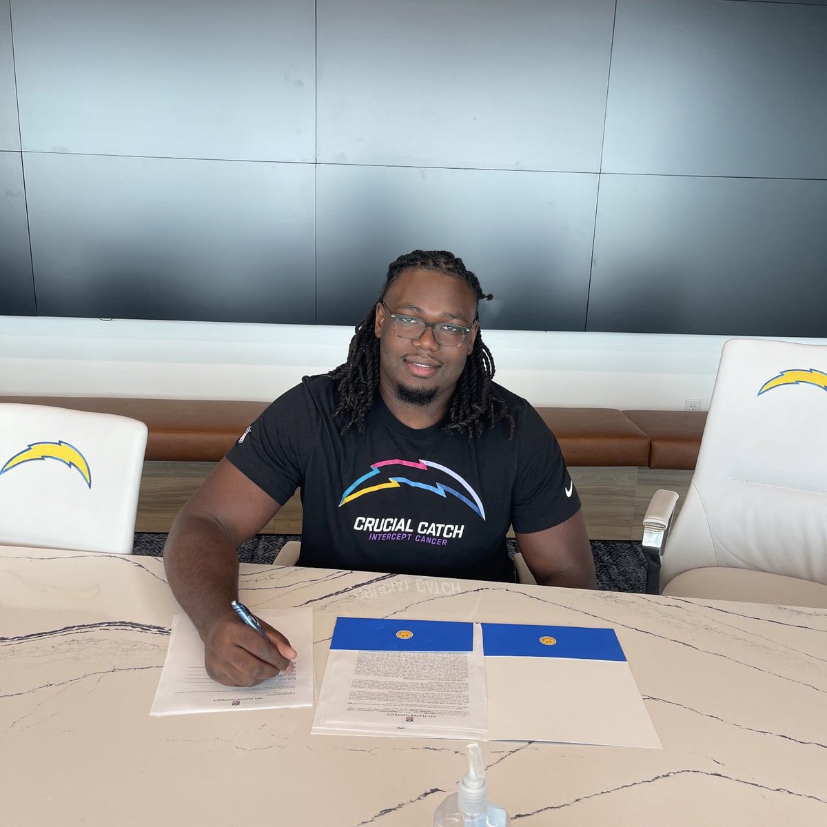 Former <a href="/HerdFB/">Marshall Football</a> OL Elijah Ellis has signed with the Los Angeles Chargers.