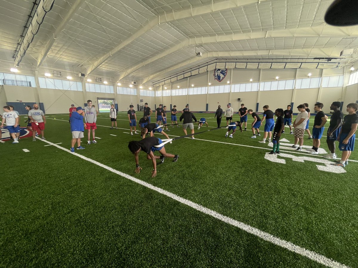 Moore Lion Football tweet media