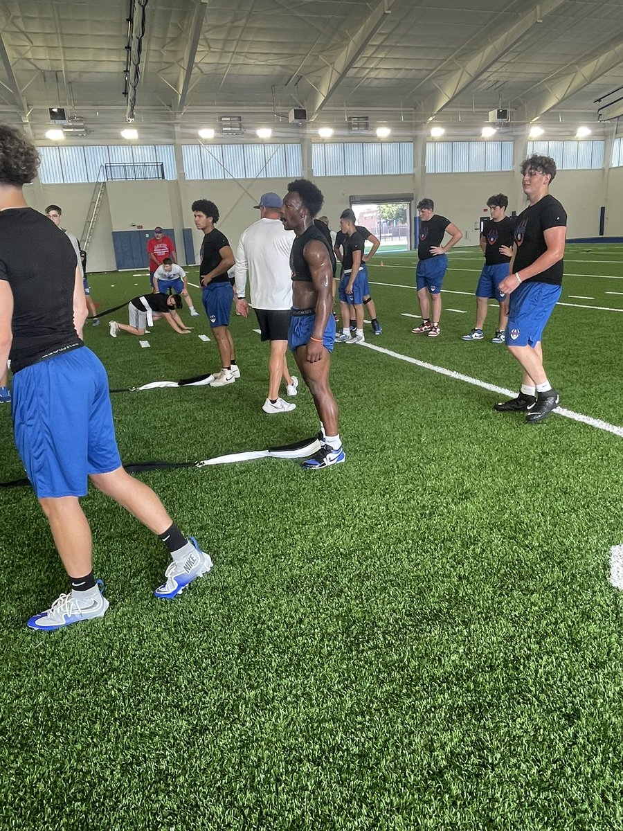 Moore Lion Football tweet media