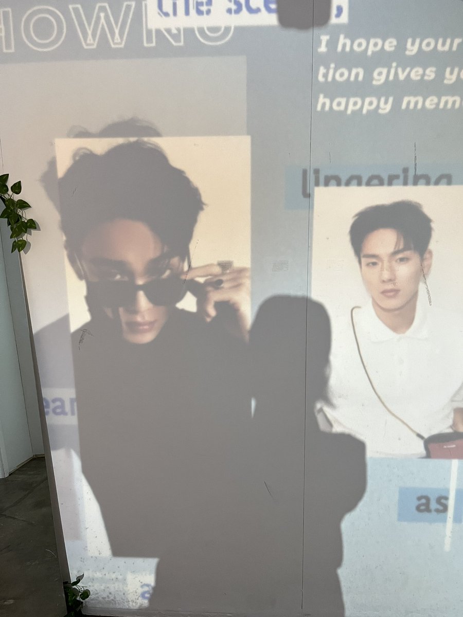 #Still_dreaming_in_SHOWNU

셔누 생일날 회사에서 개같이 줘터지고 너덜너덜한 맘 추스리고 막날 방문한 유일한 카페,,, 셔누가 왔다가서 그런지(?) 더 막 향기롭고 공기도 신선하고 셔누 실물 본 사장님이 부럽고 막이래 ㅋ
셔누픽 향기 너무도 으른남자향기라 더 설렘… 좋은 추억 감사합니다.🫶