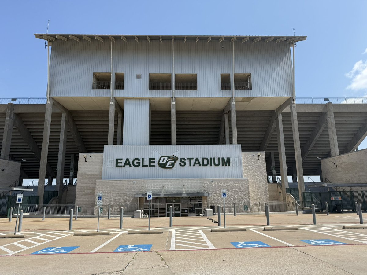 Drew Robinson (@drewrob52) on Twitter photo 📍<a href="/FootballDesoto/">DeSoto Football</a>
<a href="/Go_Rout/">GoRout</a> is set up right outside Eagle Stadium on the press box side. We’ll be here from 11am-1pm for digital wristband demos!
<a href="/dctf/">Dave Campbell's — TexasFootball.com</a> <a href="/HispanicTXHSFB/">Hispanic TXHSFB Coaches Association</a> <a href="/txhsfbchat/">#TXHSFBCHAT🏈</a> 📍<a href="/FootballDesoto/">DeSoto Football</a>
<a href="/Go_Rout/">GoRout</a> is set up right outside Eagle Stadium on the press box side. We’ll be here from 11am-1pm for digital wristband demos!
<a href="/dctf/">Dave Campbell's — TexasFootball.com</a> <a href="/HispanicTXHSFB/">Hispanic TXHSFB Coaches Association</a> <a href="/txhsfbchat/">#TXHSFBCHAT🏈</a>