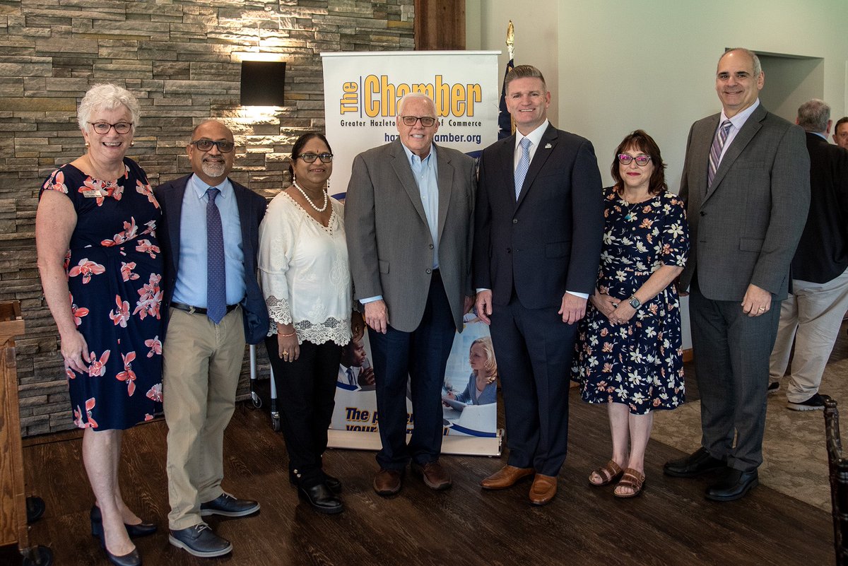 LuzerneCC's tweet image. This morning, LCCC President John Yudichak was proud to serve as the featured speaker at the Greater Hazleton Chamber of Commerce Red Carpet Breakfast at the Valley Country Club.