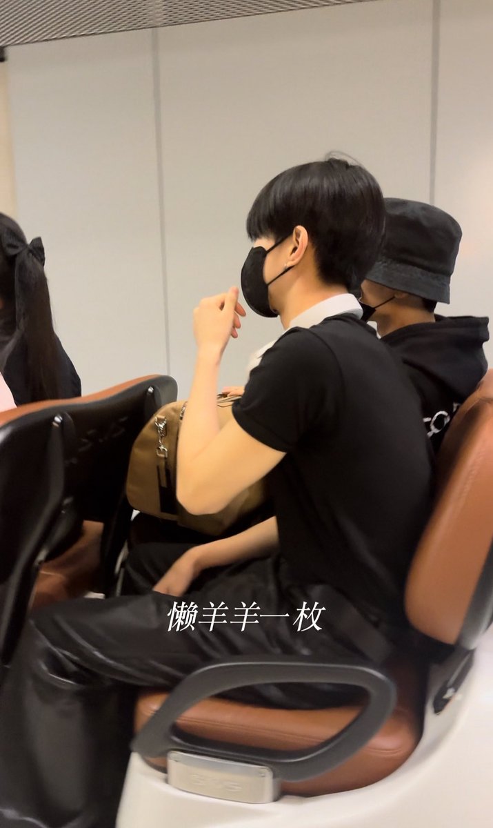 LUCKEY 🗝 (fan account 🐈‍⬛️🐈) tweet media