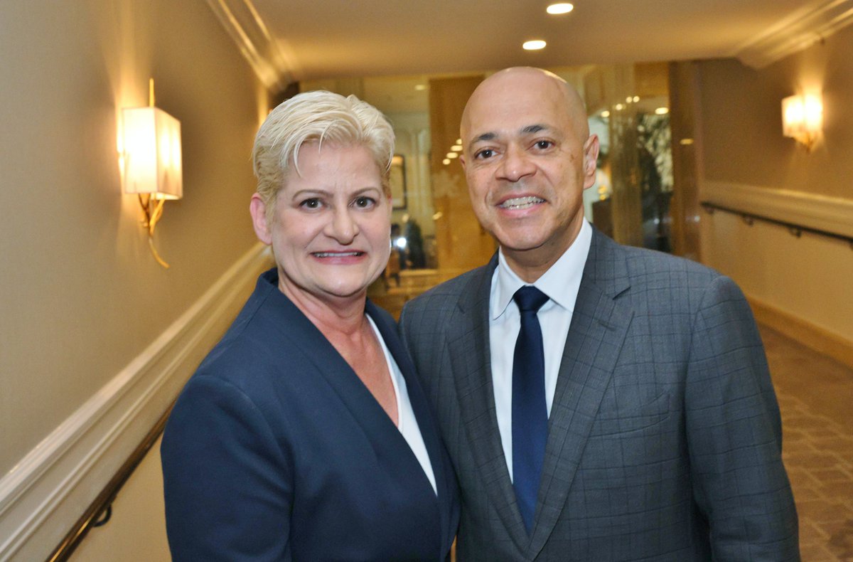 Big shout-out and thank you to the one, the only, <a href="/DavidUshery4NY/">David Ushery</a> for so masterfully emceeing the 2025 Folio Awards.  #Gratitude #fmcfolio