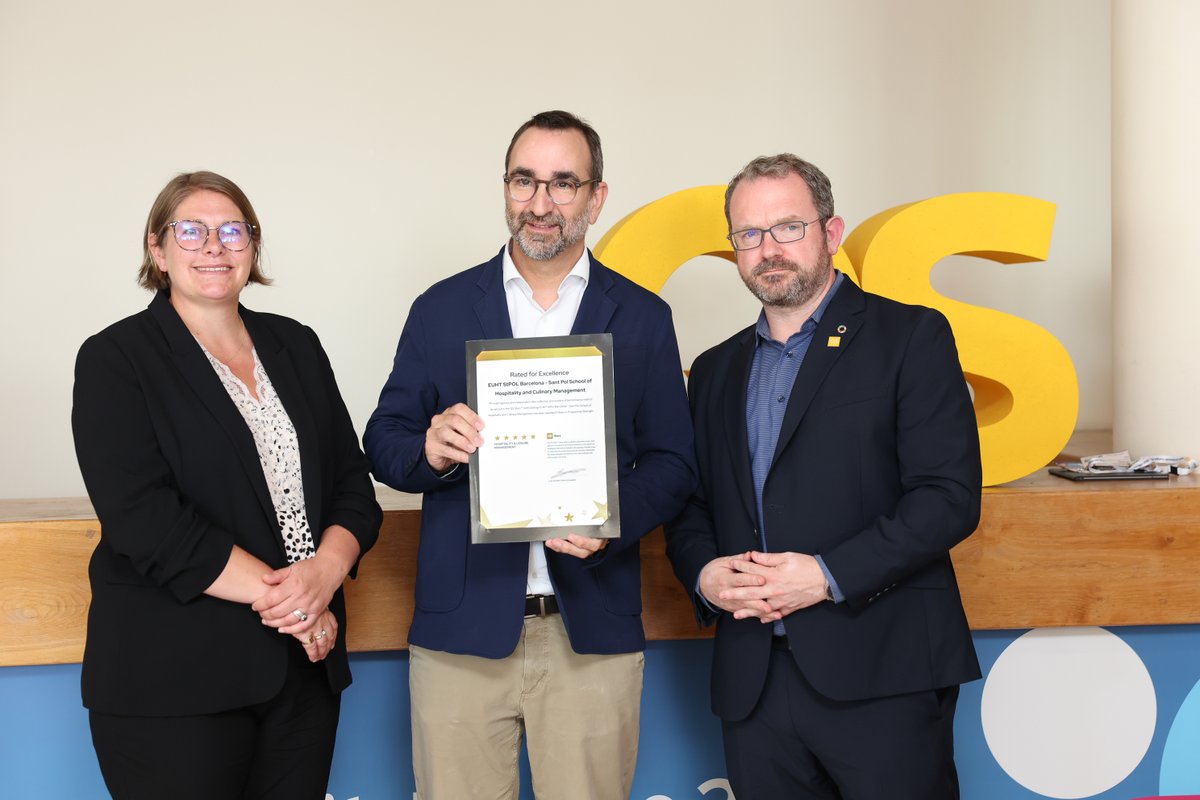 EUHTStPOL's tweet image. 🥇 Este lunes tuvimos el honor de recibir el diploma ‘Rated for Excellence’ en reconocimiento por las 5 #QSStars que EUHT StPOL recibió en la categoría ‘Fortaleza del Programa’ durante el QS Higher Ed Summit: Europe 2025. 👏

Más info: santpol.edu.es/en/blog/5-qs-s…

#QSStars #EUHTStPOL