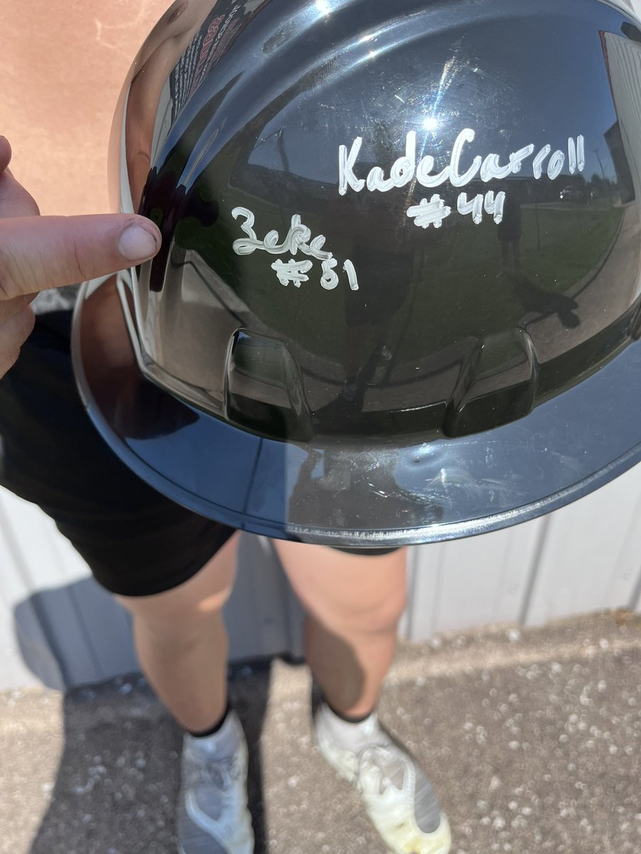 🛠️IRON DAWG🛠️

This weeks iron dawgs are our senior leaders in the trenches Zeke Bergen and Kade Carroll! These two young men exemplify everything we preach in the weight room. #HAVOC