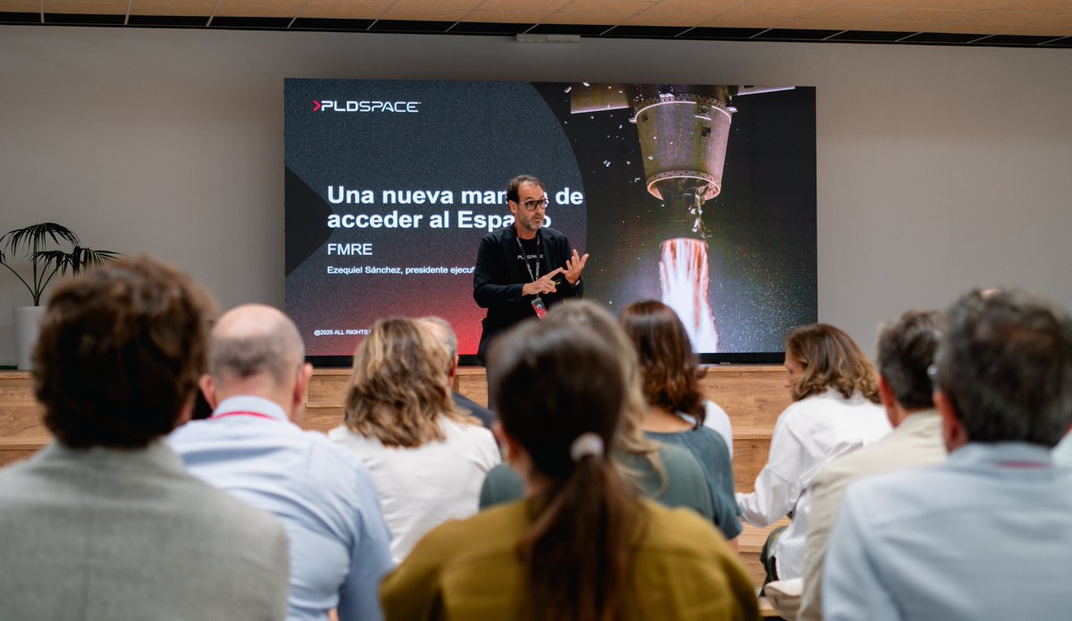 PLD_Space's tweet image. ✨ Hoy hemos tenido el honor de recibir al Foro de Marcas Renombradas Españolas (@BrandsofSpain) en nuestra sede central en Elche. Cerca de 60 miembros de esta organización, a la que PLD Space pertenece desde 2024, han tenido la oportunidad de conocer nuestra misión y visión de…