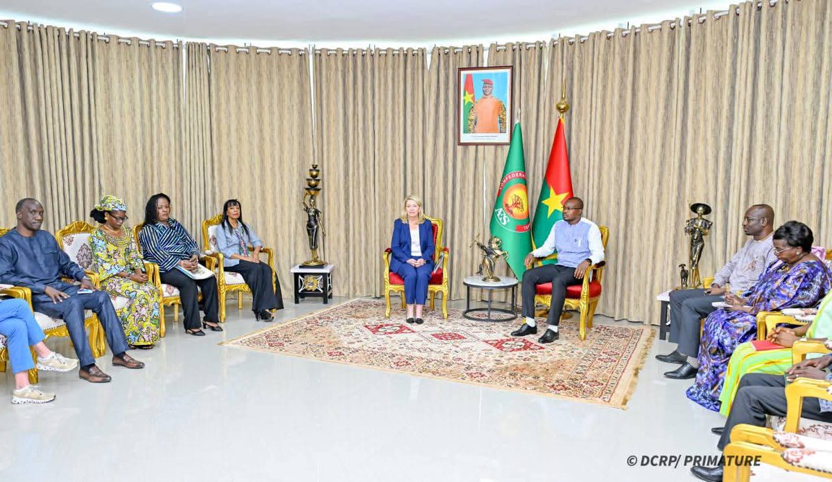 #AESinfo | #BurkinaFaso 🇧🇫
Le Burkina Faso Salué par l'UNICEF pour la Réouverture des Écoles : La Sécurité, Priorité Absolue du Gouvernement !

Le gouvernement burkinabè est plus que jamais mobilisé pour assurer la sécurité de ses citoyens, et les efforts portent leurs fruits,