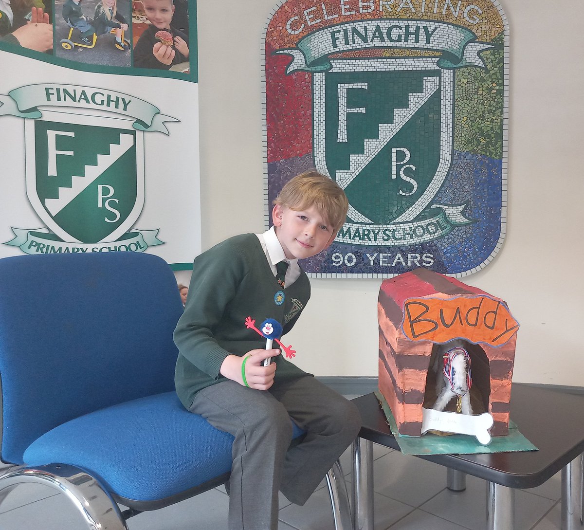 P4 Special Project
Well done to P4 pupil Yarik, who created a fantastic kennel for Buddy the dog, complete with some amazing accessories as a special project!