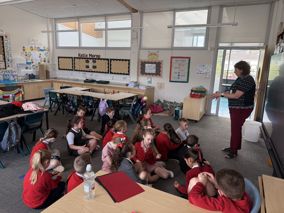 Miss Rodgers and P2b Newark Primary tweet media