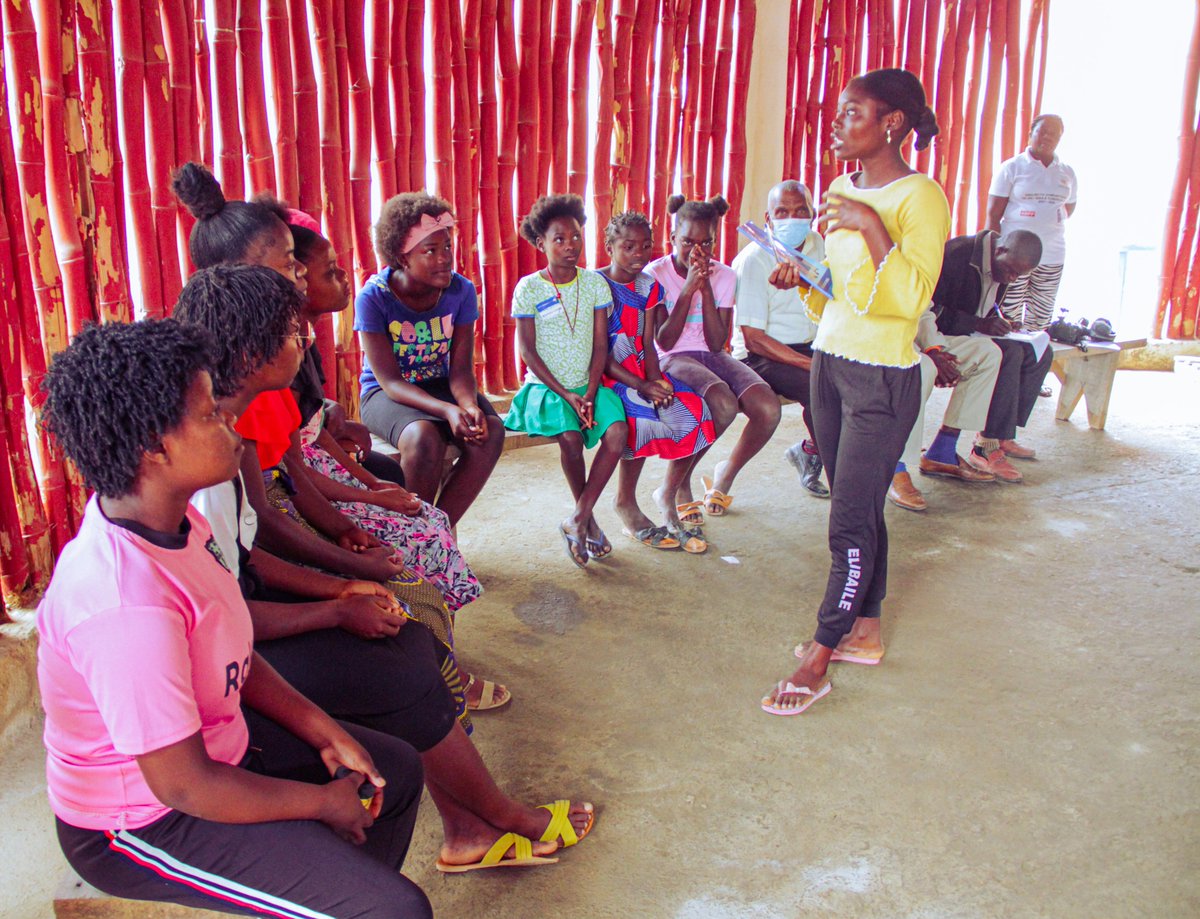 UNDP Africa (@undpafrica) on Twitter photo With support from <a href="/GlobalFund/">The Global Fund</a>, <a href="/UNDPAngola/">UNDP Angola</a> & the Ministry of Health are creating safe spaces outside of school where girls are learning about reproductive health.
Through the support, local leaders like Ana are helping prevent #HIV & early pregnancy.
➡️bit.ly/44c1MnW With support from <a href="/GlobalFund/">The Global Fund</a>, <a href="/UNDPAngola/">UNDP Angola</a> & the Ministry of Health are creating safe spaces outside of school where girls are learning about reproductive health.
Through the support, local leaders like Ana are helping prevent #HIV & early pregnancy.
➡️bit.ly/44c1MnW