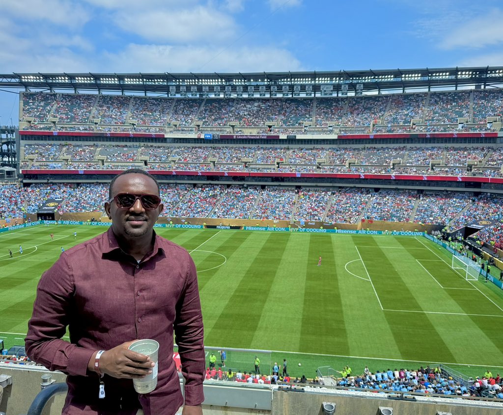 Caamil8's tweet image. What an amazing sunny day at the FIFA Club World Cup hapa PHILLY!
Watching my boy AZIZ KI go face-to-face with the indomitable Manchester City is something special.
WANANCHI wa MBEYA pongezi kwenu.