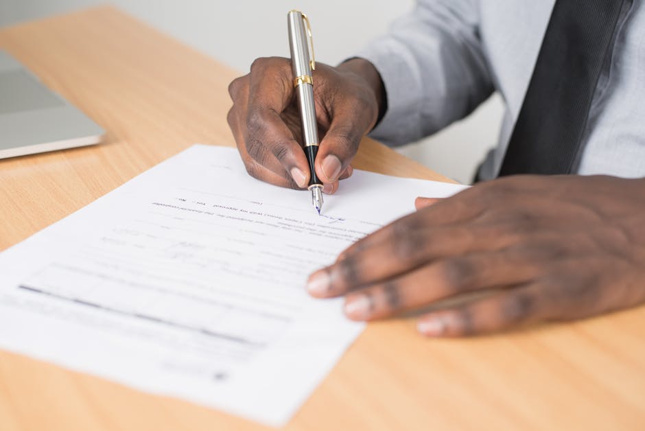 Whether we realise it or not, each of us encounters contract law every day and it’s a fundamental part of studying and practicing law. 

In our latest blog we look at how contract law affects our everyday lives 🔗 ow.ly/55MM50W9Ul2
