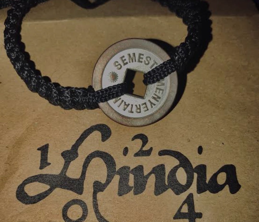 ajealousperson's tweet photo. wtb gelang semesta hindia https://t.co/5Maw1i30Mz