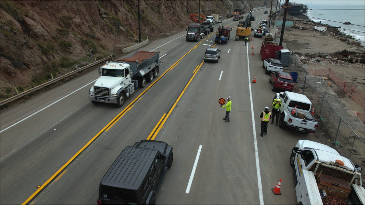 🚧PCH extended weekend lane closure🚧

One southbound lane of PCH will be closed at just south of Big Rock Drive from 5 a.m. to 5 p.m. this Saturday and Sunday to accommodate the U.S. Army Corps of Engineers property clearing work. Slow down &amp; be alert for workers.